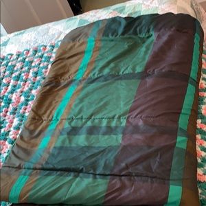 Twin comforter, brown and green plaid